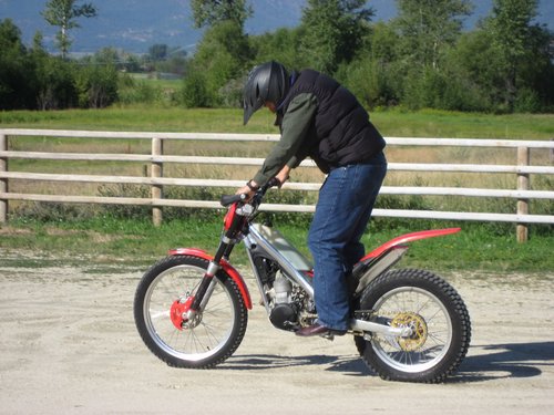 2008 Aug Greg on GasGas and KTM and Sue on GasGas and Yamaha 002.jpg
